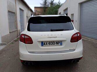 2010-porsche-cayenne-1397289-44465038