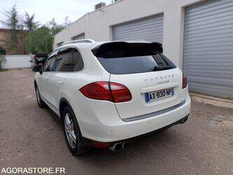 2010-porsche-cayenne-1397289-44465039