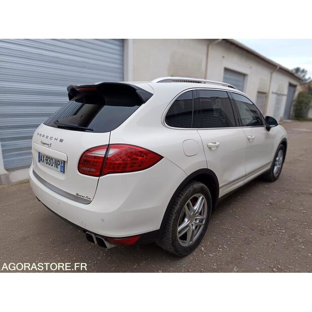 2010 PORSCHE Cayenne-44465041