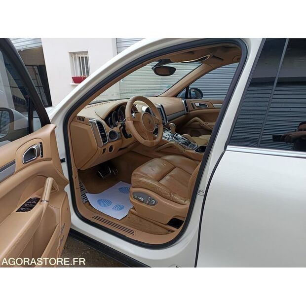 2010 PORSCHE Cayenne-44465042