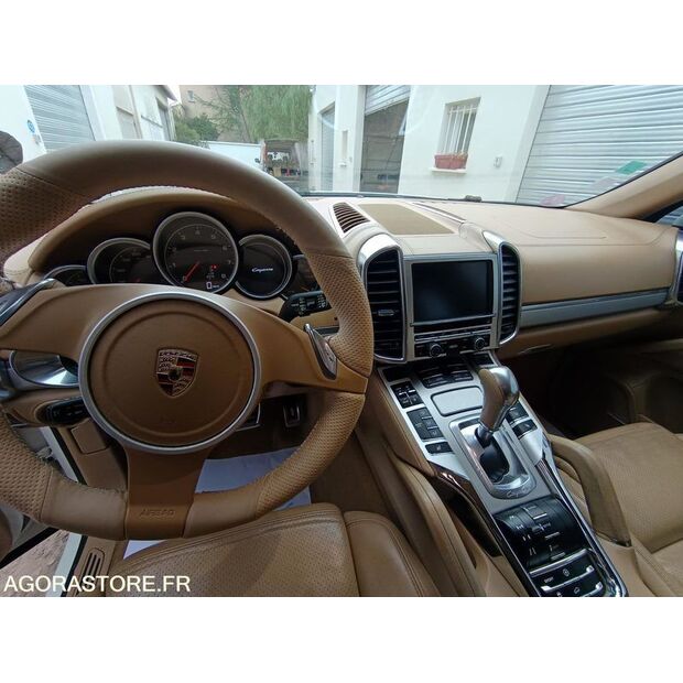 2010 PORSCHE Cayenne-44465045