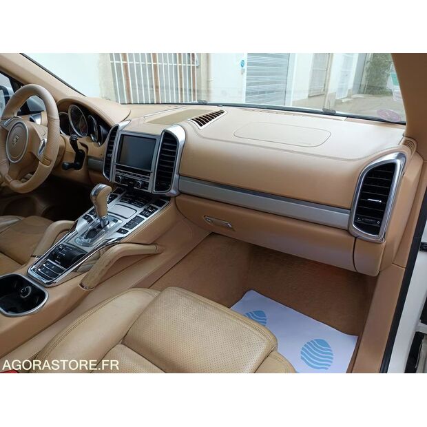 2010 PORSCHE Cayenne-44465047