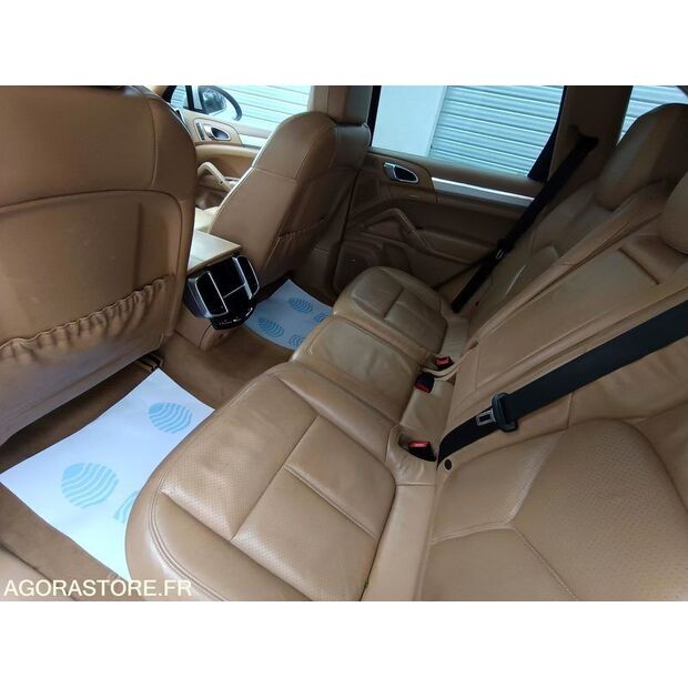 2010 PORSCHE Cayenne-44465049