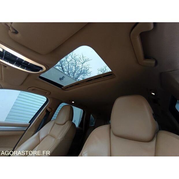 2010 PORSCHE Cayenne-44465051