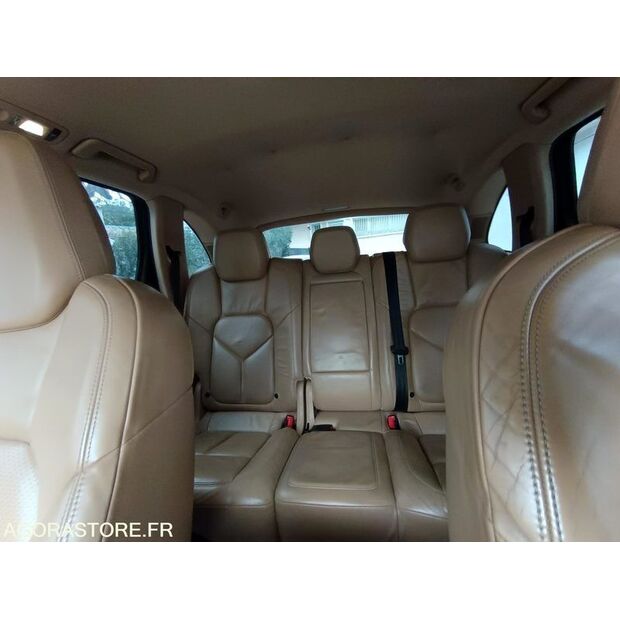 2010 PORSCHE Cayenne-44465052