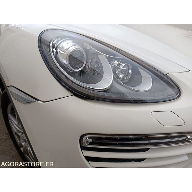 2010 PORSCHE Cayenne-44465057
