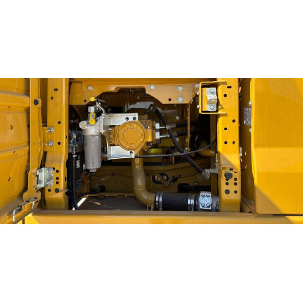 2025 Caterpillar 330GC-44465271