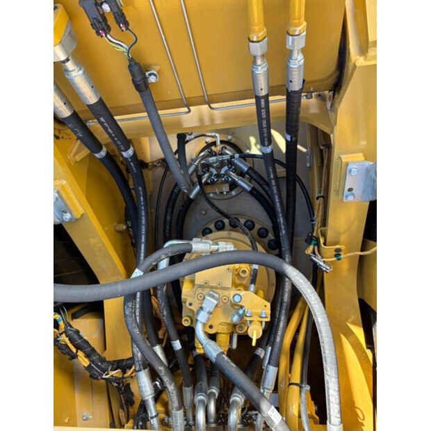 2025 Caterpillar 330GC-44465273