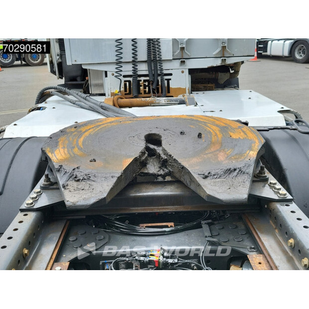 2017 رينو T520-44465276