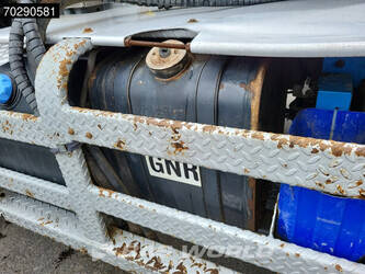 2017-renault-t520-1299063-44465296