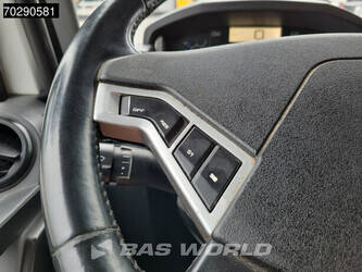 2017-renault-t520-1299063-44465315