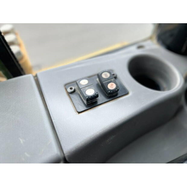 2011 Caterpillar D6N LGP-44465586