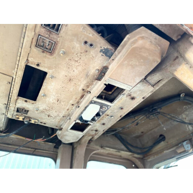 1984 Caterpillar D7G-44465753