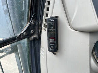 2014-kobelco-sk500lc-9-1397324-44466670