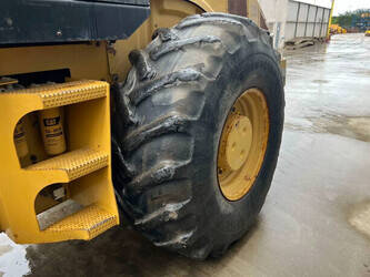 2011-caterpillar-cp76-1397359-44468293