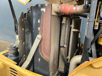 2011-caterpillar-cp76-1397359-44468306