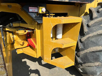 2011-caterpillar-cp76-1397360-44468315