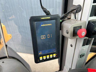 2011-volvo-l90f-1397378-44469159