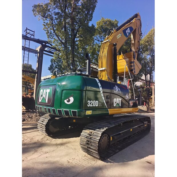 2024 كاتربيلر 320D-44469277