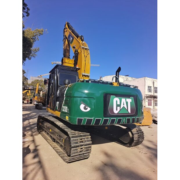 2024 كاتربيلر 320D-44469280