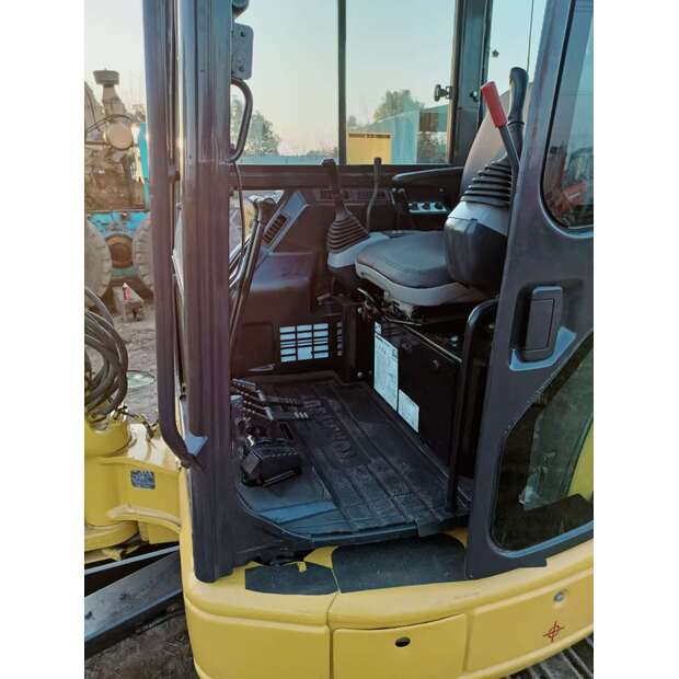 2023 كوماتسو PC35-44469308