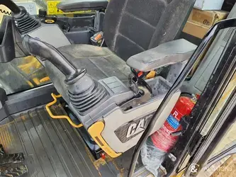 2021-caterpillar-320-1396071-44469515