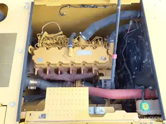 2021-caterpillar-44469528