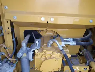 2021-caterpillar-44469606