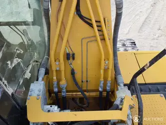 2021-caterpillar-44469660