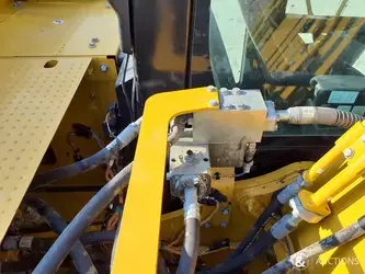 2021-caterpillar-323gc-1396072-44469667