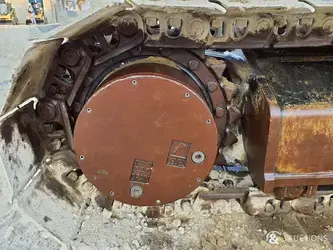 2021-caterpillar-44469807