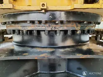 2021-caterpillar-320-1396070-44469842