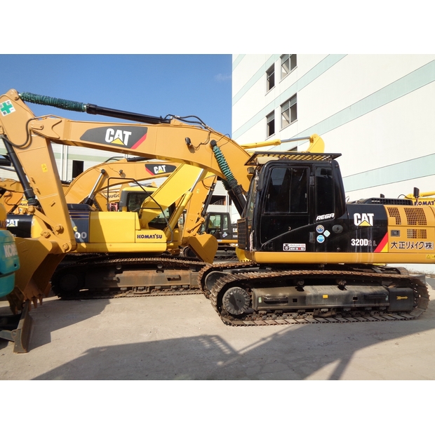 2021 Caterpillar 320D-44470178