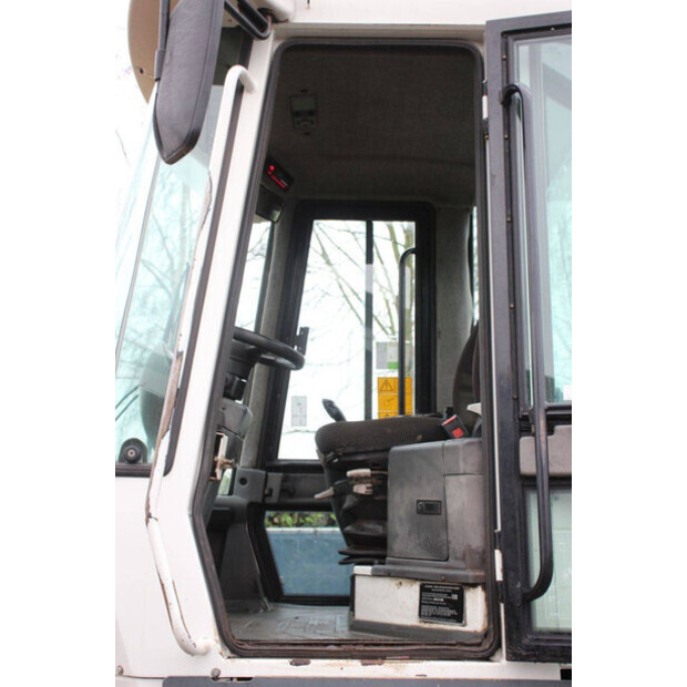 2006 Liebherr L538-44470231