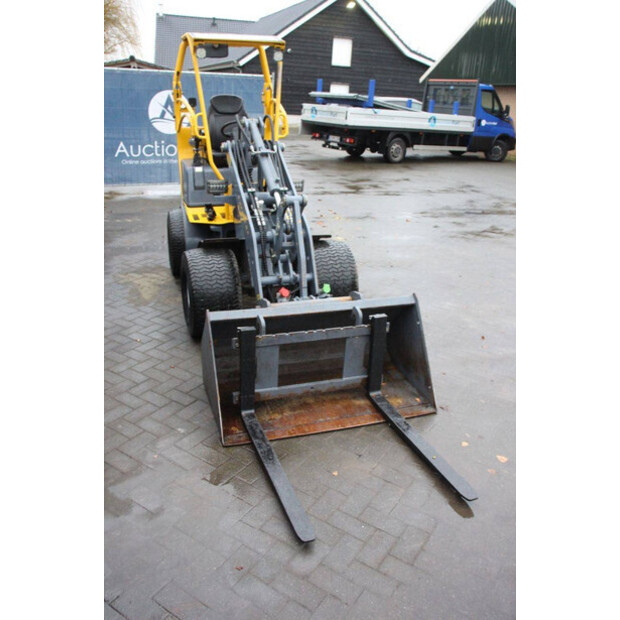 2021 Eurotrac W11-ME-44470295