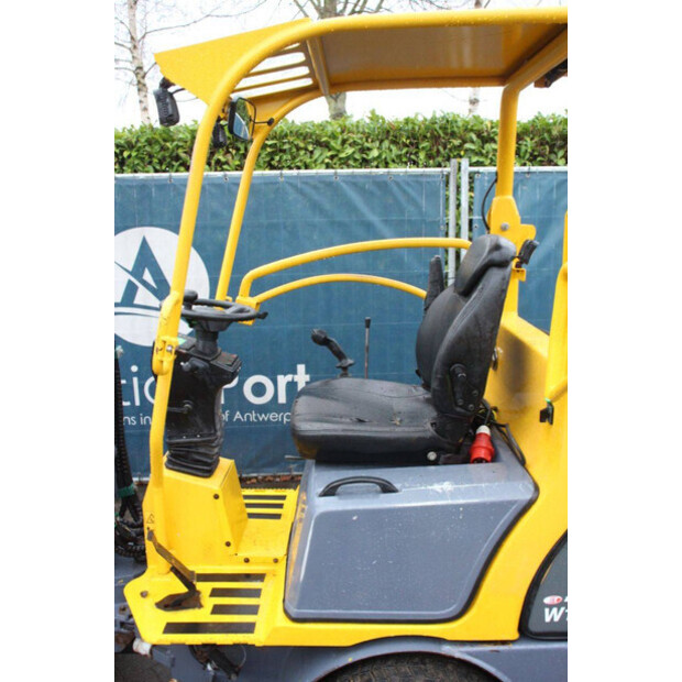 2021 Eurotrac W11-ME-44470313