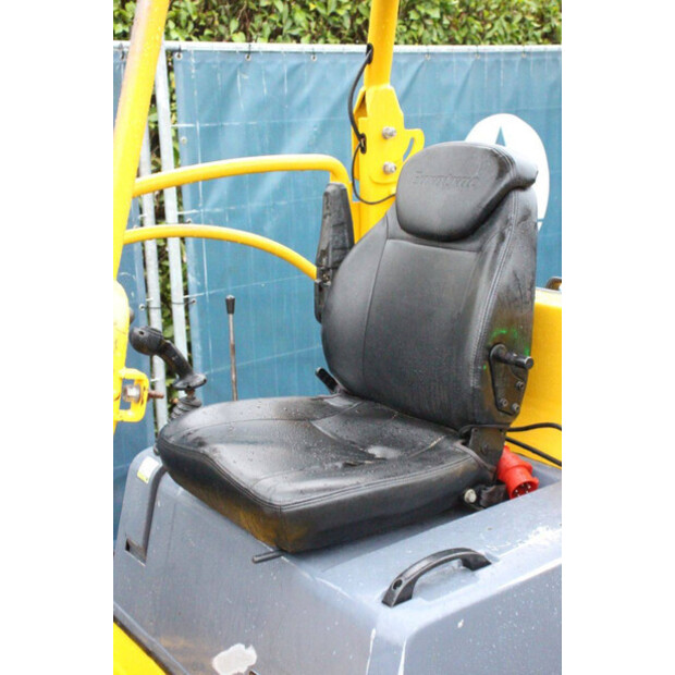 2021 Eurotrac W11-ME-44470315