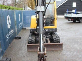 2004-volvo-283-44470409