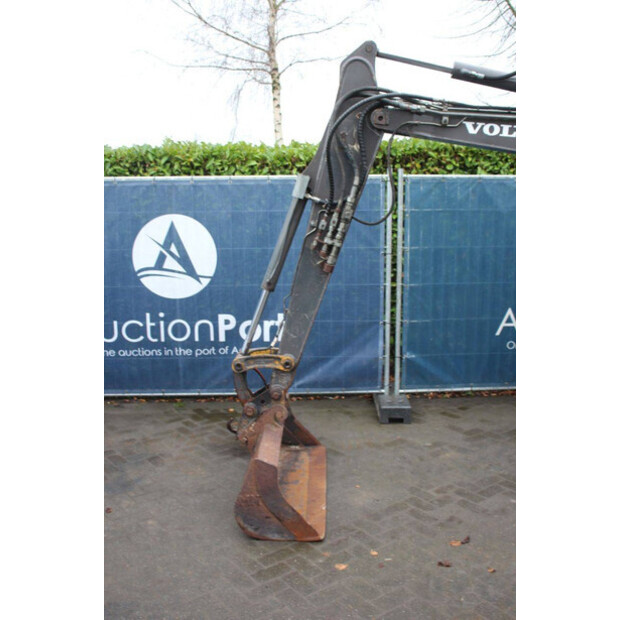 2004 Volvo 283-44470413