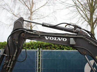 2004-volvo-283-44470414