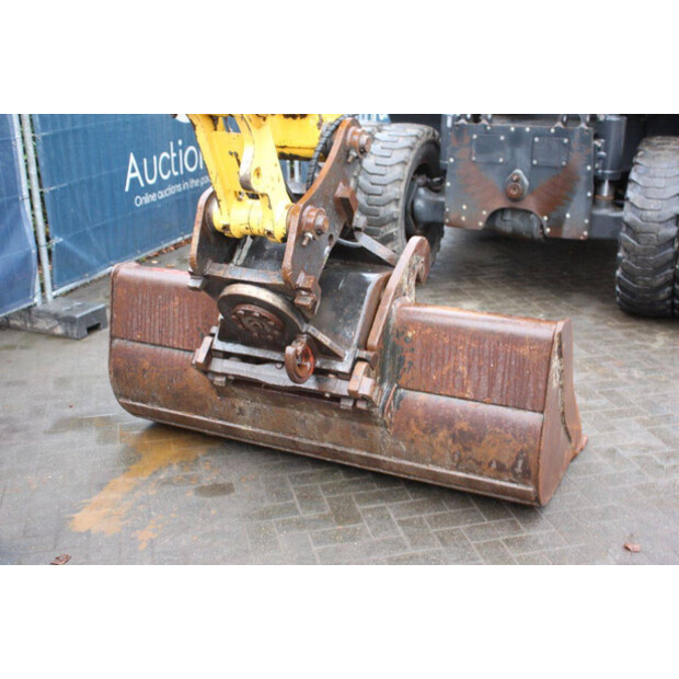 2015 كوماتسو PW160-8-44470456