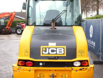 2022-jcb-tm220-44470487