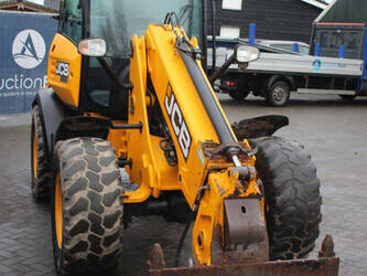 2022-jcb-tm220-44470489