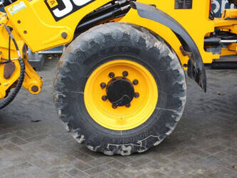 2022-jcb-tm220-44470495