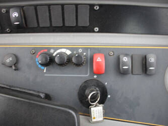 2022-jcb-tm220-44470512