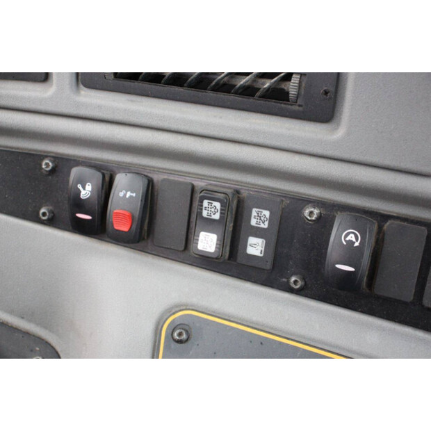 2022 JCB TM220-44470513