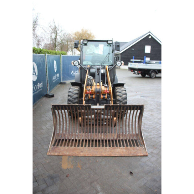 2018 CASE 21F-44470586