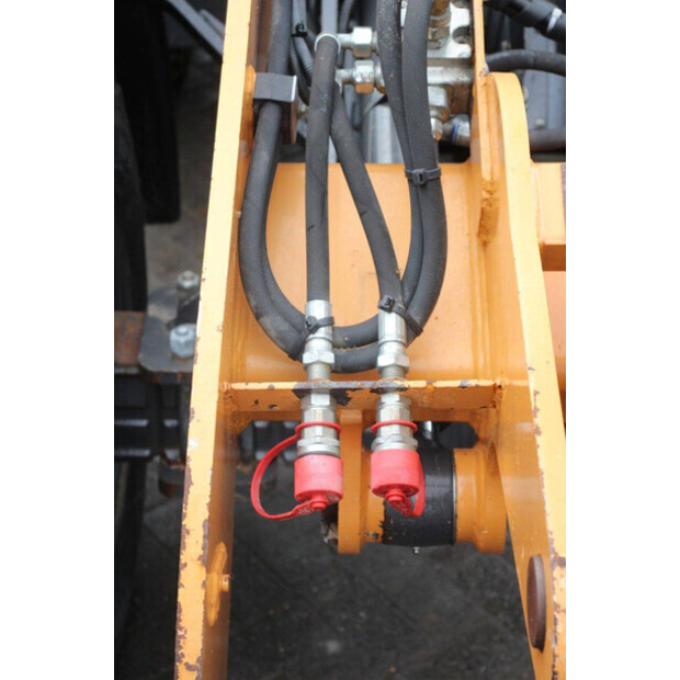 2018 CASE 21F-44470591