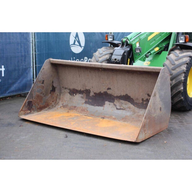 2005 JOHN DEERE 3800-44470625