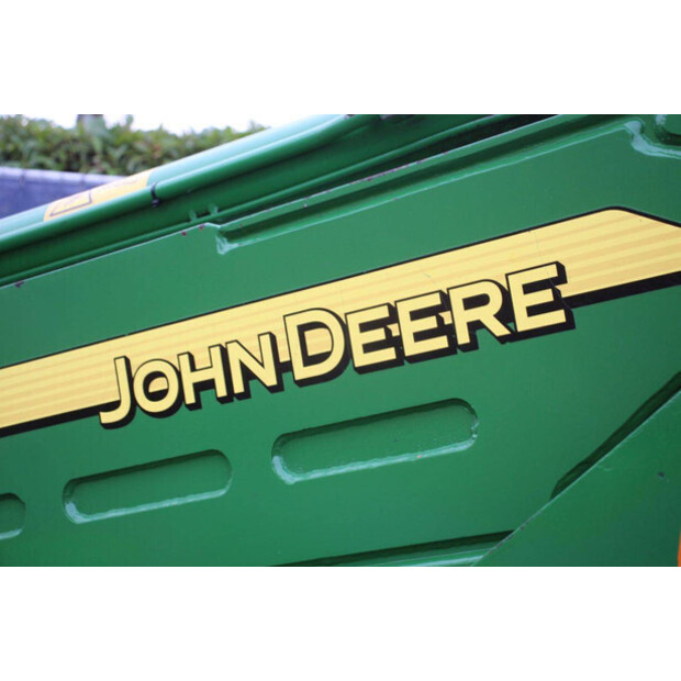 2005 JOHN DEERE 3800-44470638